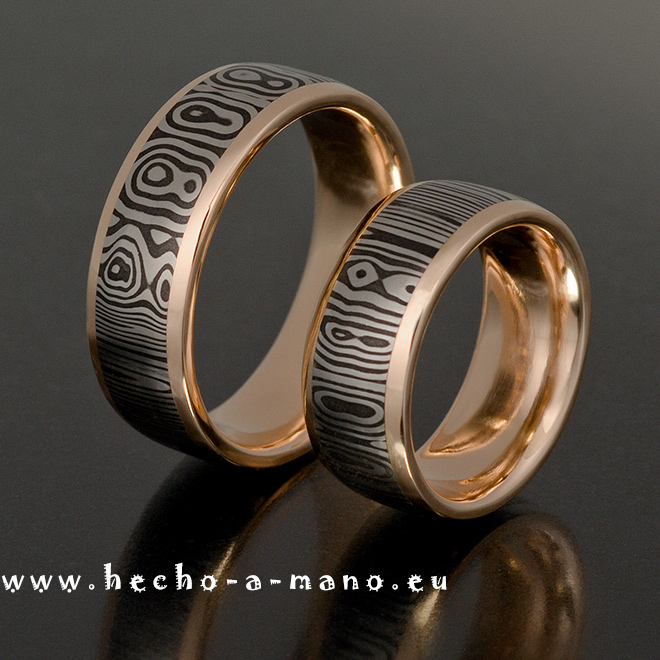 Handgefertigte Trauringe mit 18k Gelbgold Channel aus der NobleCollection